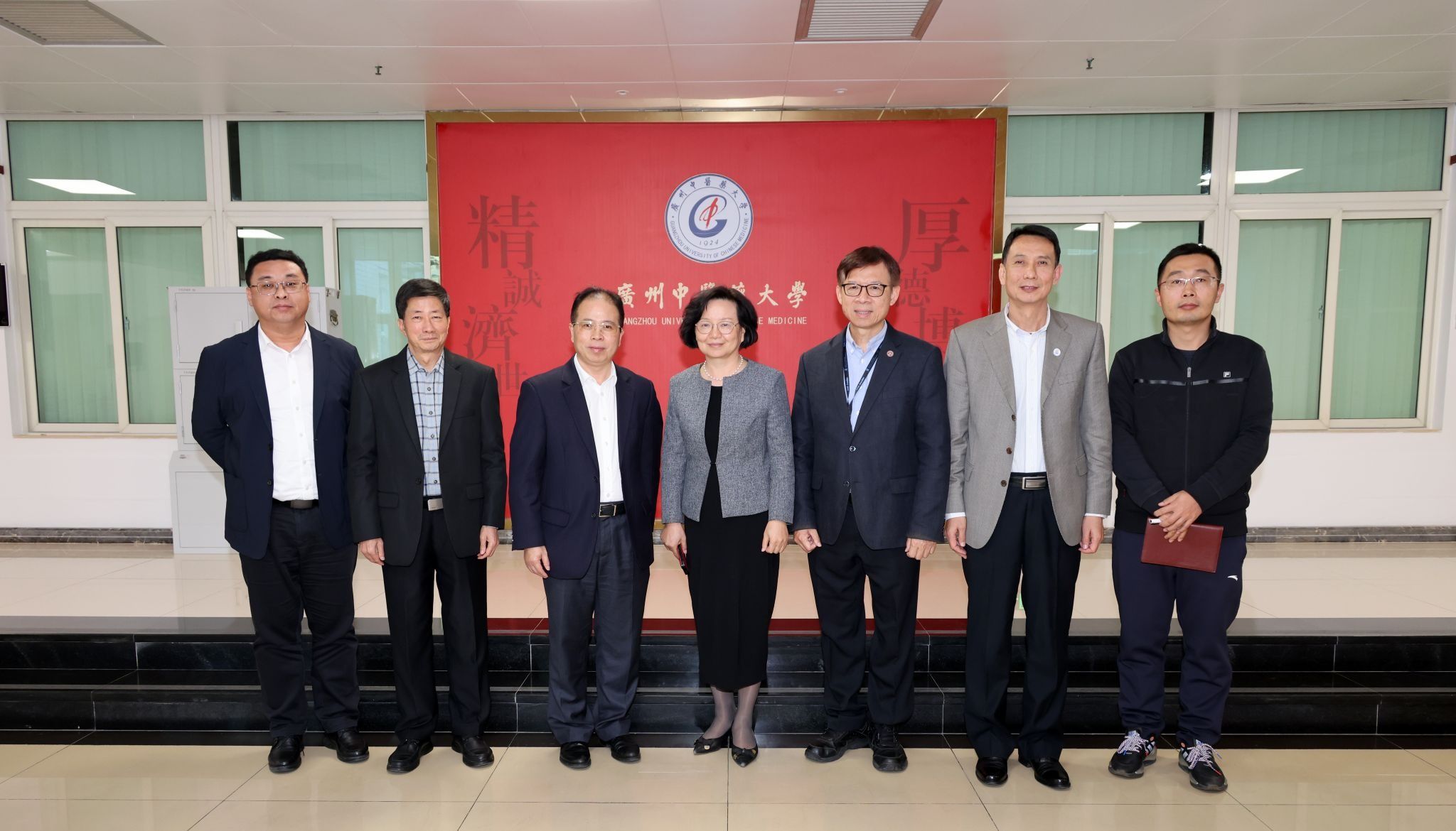 香港中文大学（深圳）代表团来校访问交流