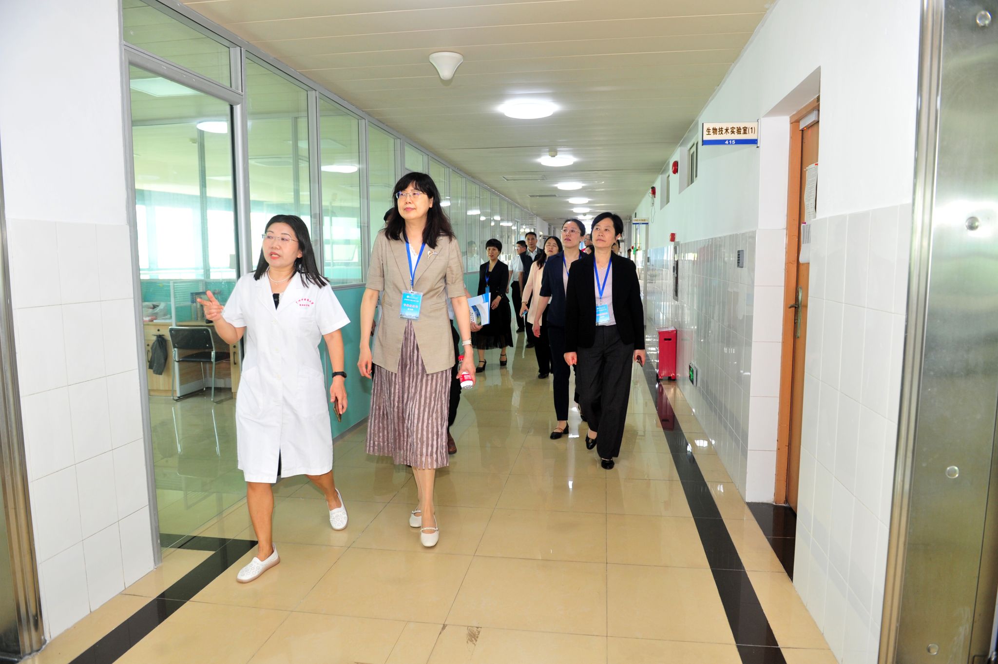 beat365英国官网网站顺利通过教育部护理学专业认证现场考察