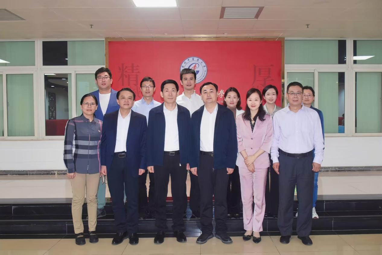 “锡”望您来  共谋发展——无锡市卫健委一行来beat365官网交流