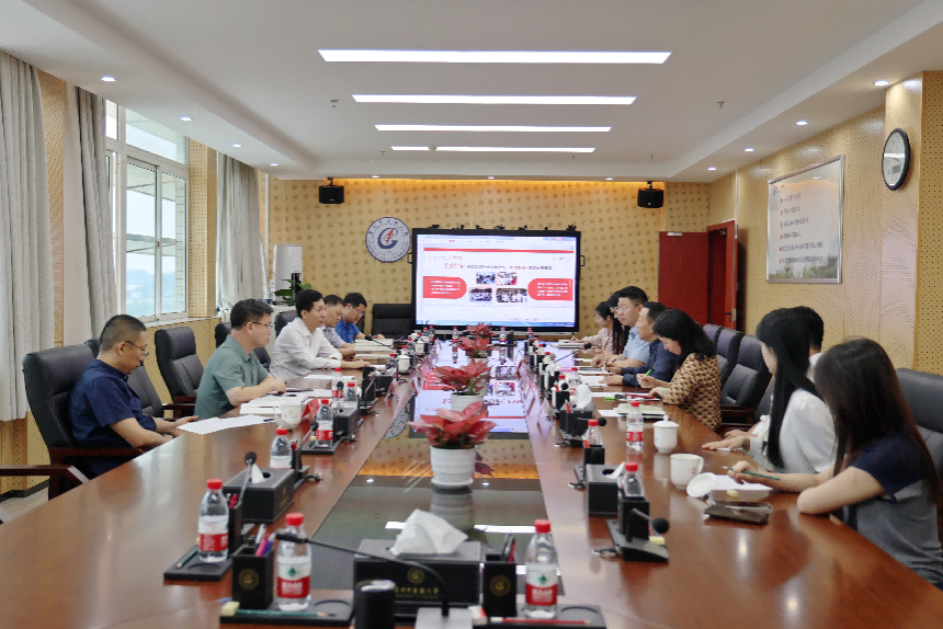 聚焦产教深度融合  深化校企合作交流——四川新绿色集团董事局主席周厚成一行来beat365官网交流